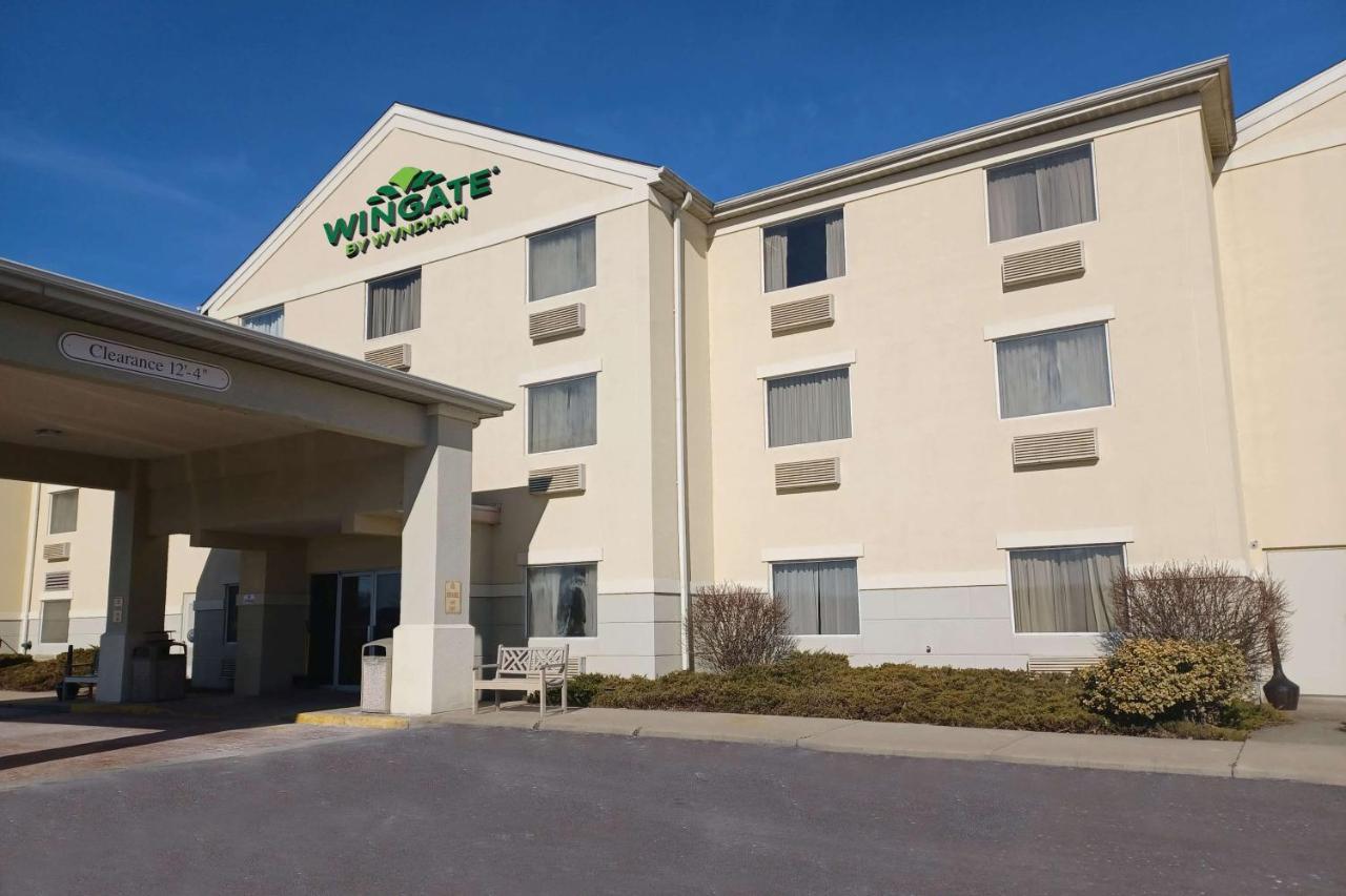 Wingate By Wyndham Pittsburgh New Stanton Hotel Eksteriør billede